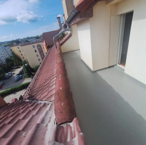 Balkon wykończony w systemie Triflex BFS 