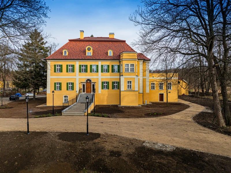 Modernizacja pałacu w Bukowcu 