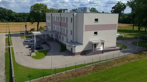 Modernizacja i rozbudowa nieużytkowanego budynku dawnej szkoły  na Zakład Opiekuńczo-Leczniczy w Łózkach 46