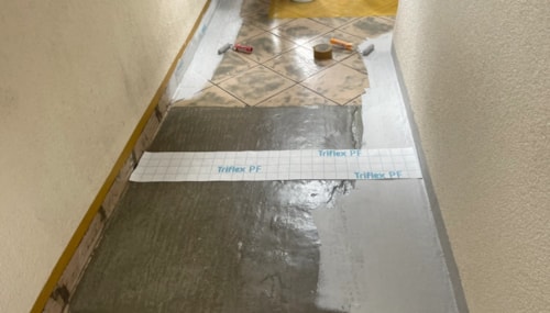Gruntowanie i naprawa ubutków w betonie Triflex RS 240 