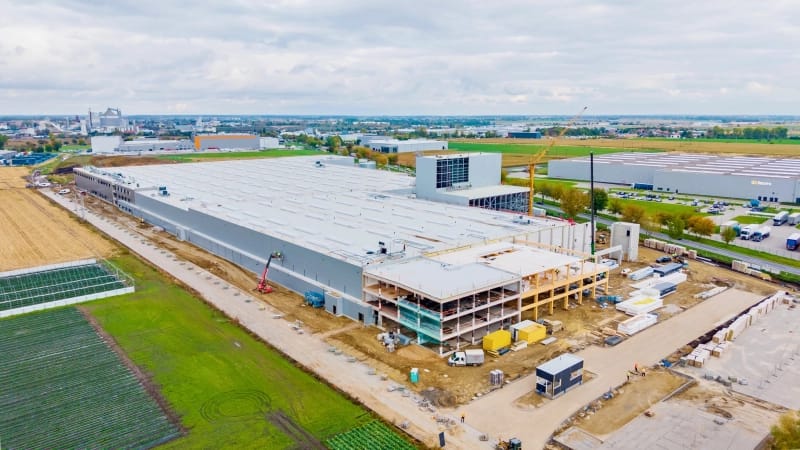 Budowa fabryki HOMAG Polska - biurowiec z drewna CLT